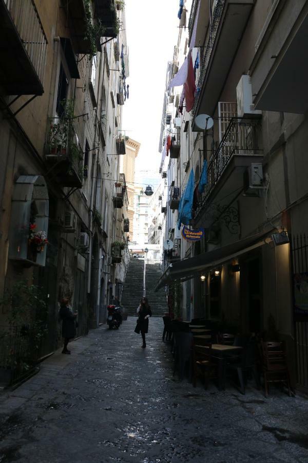 Ai Baretti B&B Napoli Ngoại thất bức ảnh